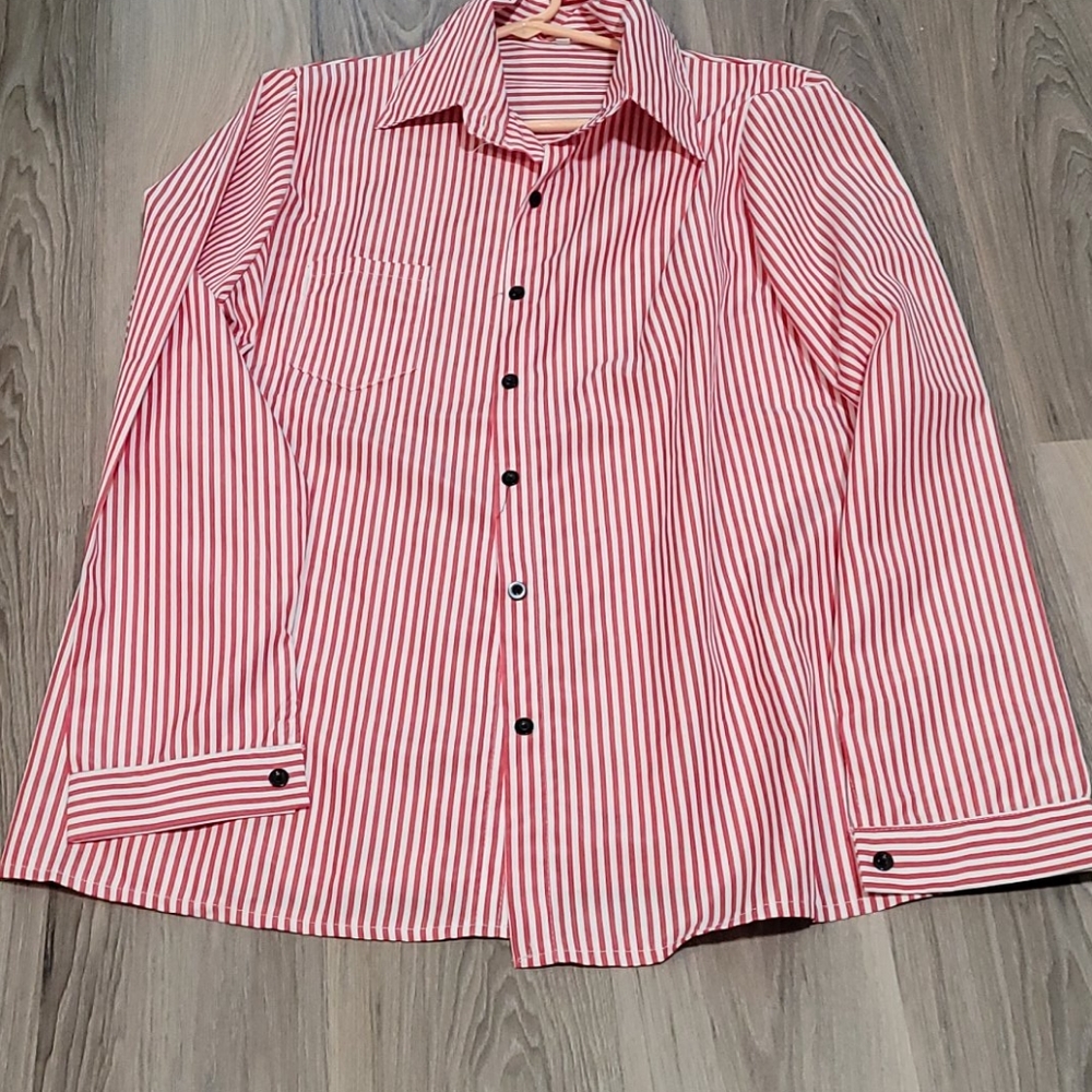 Long sleeved dress shirt